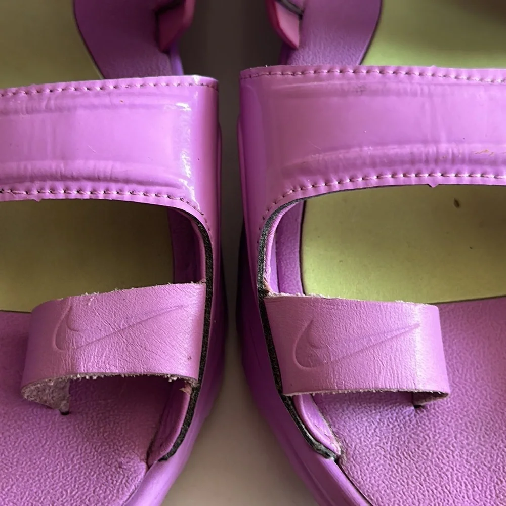 Nike sandals size 8 Barbie core